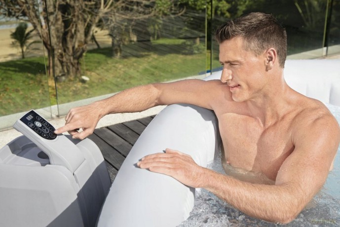 Dmuchany Basen Jacuzzi z Hydromasażem Lay-Z-Spa Ibiza 60015 BESTWAY