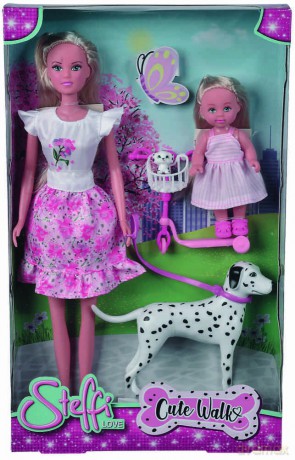 Lalka Steffi i Evi na spacerze z psem