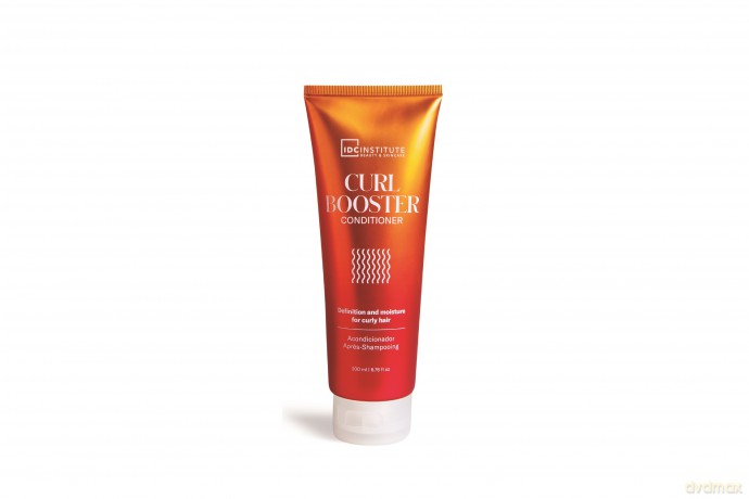 IDC INSTITUTE Odżywka do włosów kręconych Curl Booster 200 ml