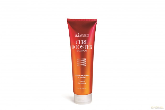 IDC INSTITUTE Szampon do włosów kręconych Curl Booster 250 ml