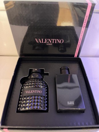 Valentino Uomo Born In Roma - EDT 50 ml + shower gel 100 ml for men