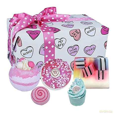 Bomb Cosmetics Sweet Illusion bath gift set