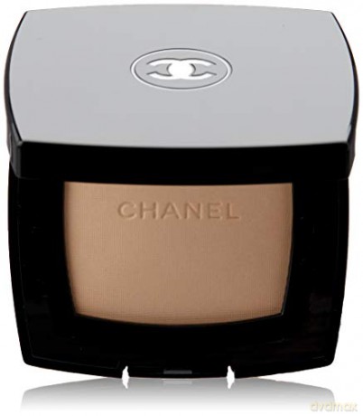 Chanel Compact powder for a natural matte look Poudre Universelle COMPAC (Natural Finish Pressed Powder) 15 g - Shade: 30 Naturel - Transluscent 2