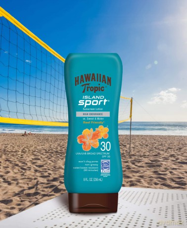 Hawaiian Tropic Sunscreen SPF 30 Island Sport (Sun Protective Lotion Ultra Light) 180 ml