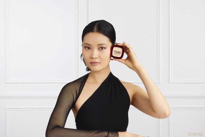 L´Oréal Paris Make-up in Infaillible 24H Fresh Wear (Foundation in a Powder) 9 g - Shade: 120 Vanilla