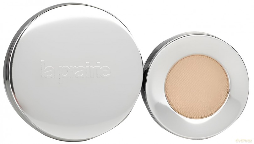 La Prairie Compact makeup SPF 25 (Skin Caviar Essence-in-Foundation) 30 ml - Shade: W-30 Golden Beige