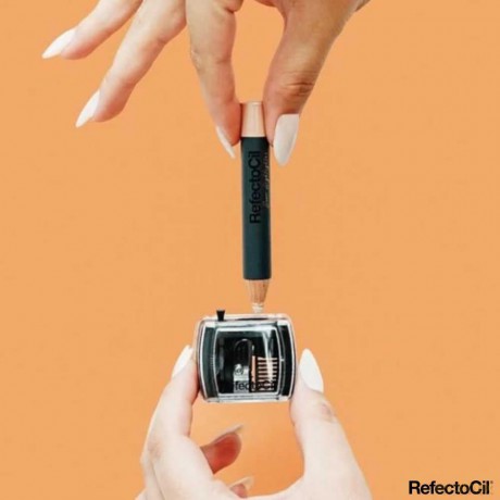 Refectocil Brightening pencil with Brow Highlighter sharpener