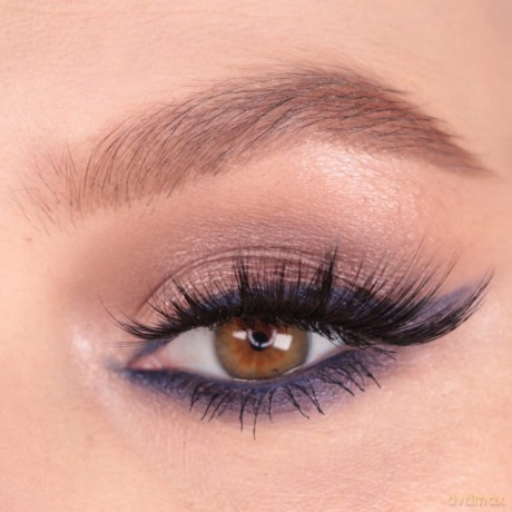 Revolution PRO Glam (Shadow Palette) 5.5 g - Shade: Weekend Ready Purple