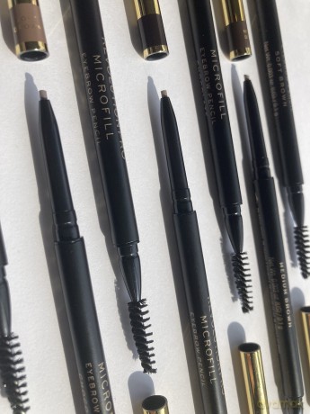 Revolution PRO Microfil (Eyebrow Pencil) 0.1 g - Shade: Medium Brown