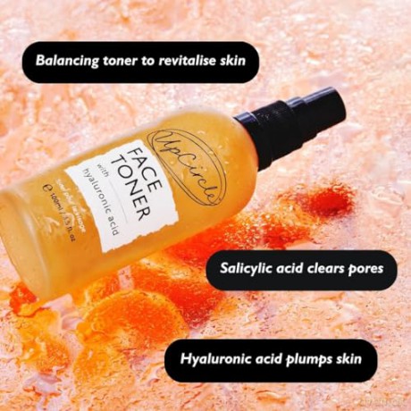 UpCircle Moisturizing tonic Face Toner with Mandarin and Chamomile 100 ml