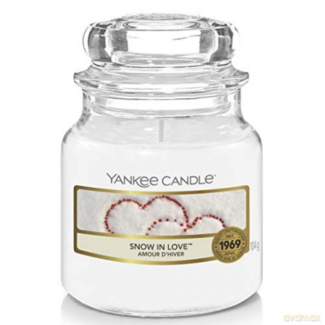 Yankee Candle Aromatic candle Classic small Snow in Love 104 g