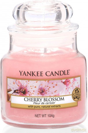 Yankee Candle Classic small candle Cherry Blossom 104 g