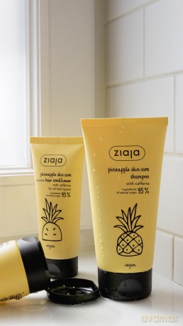 Ziaja Revita licking shampoo with caffeine Pineapple Skin Care (Shampoo) 160 ml