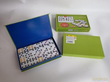 Domino w pudełku gra 513464 [GRA]