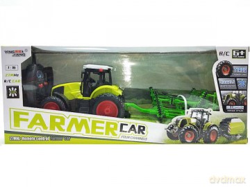 Traktor na radio z maszyną rolniczą 554733