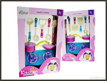 Zestaw z kuchnią 9 części w pudełku SM518-37
