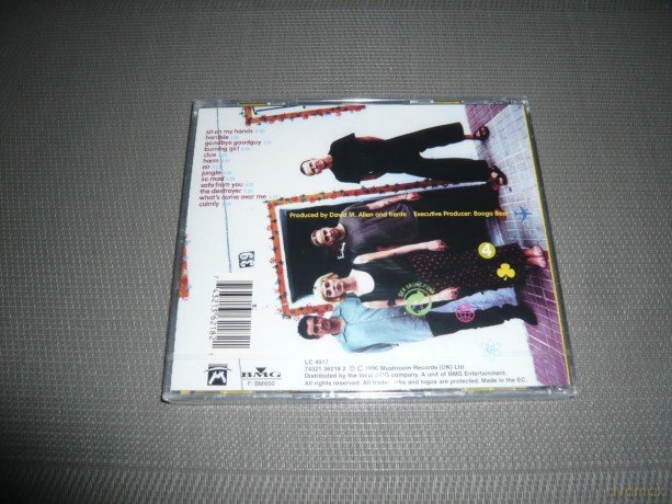 Frente: Shape [CD]