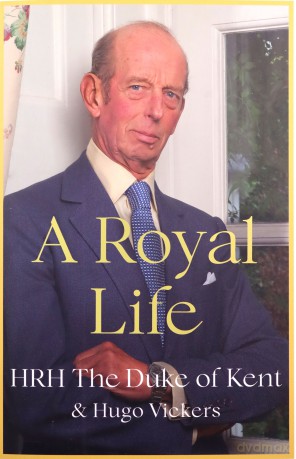 A Royal Life - Hugo Vickers [KSIĄŻKA]