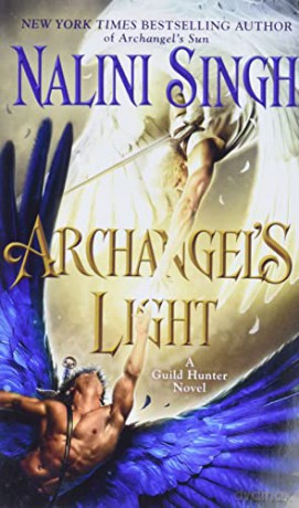 Archangel's Light (Guild Hunter Novel) [KSIĄŻKA]