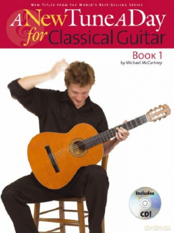 A New Tune A Day Classical Guitar Book 1 (Cd Edition) Gtr Book/Cd - Michael McCartney [KSIĄŻKA]