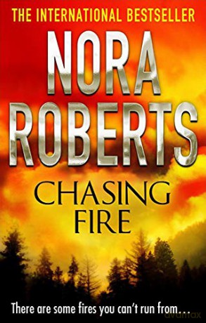 Chasing Fire (Tom Thorne Novels) - Nora Roberts [KSIĄŻKA]