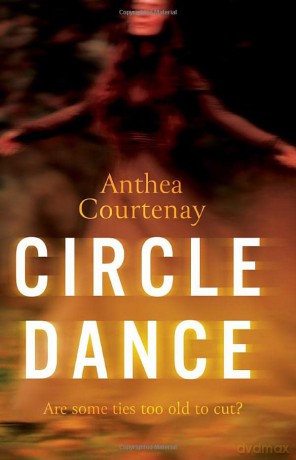 Circle Dance - Anthea Courtenay [KSIĄŻKA]