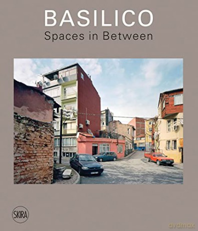 Gabriele Basilico: Spaces in Between - Filippo Maggia [KSIĄŻKA]