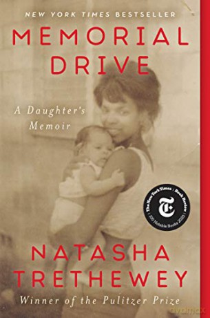 Memorial Drive: A Daughter's Memoir - Natasha Trethewey [KSIĄŻKA]