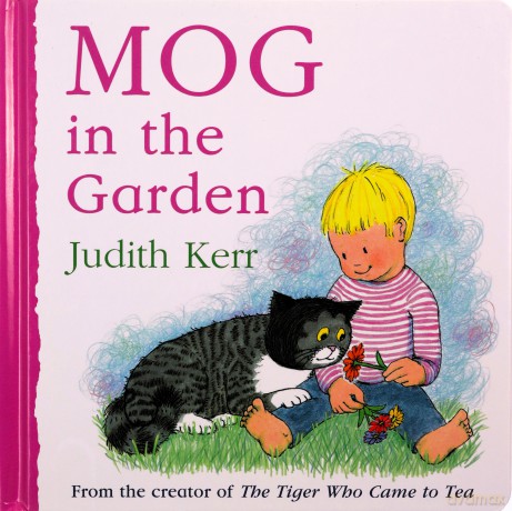 Mog in the Garden: Come play with Mog and meet a really remarkable cat! - Judith Kerr [KSIĄŻKA]