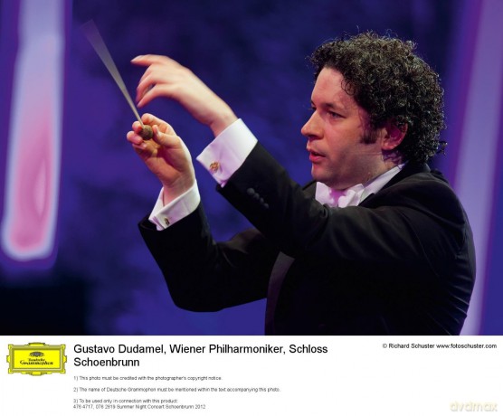 Gustavo Dudamel: Dances And Waves Summernight Concert 2012 [CD]