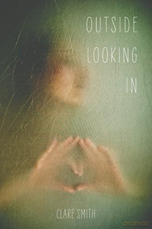 Outside Looking In - Clare Smith [KSIĄŻKA]