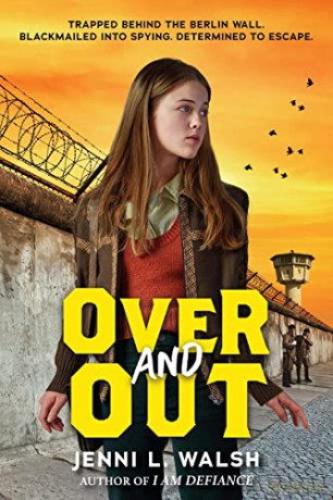 Over and Out - Jenni L. Walsh [KSIĄŻKA]