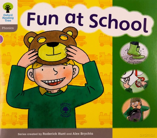 Oxford Reading Tree: Level 1: Floppy's Phonics: Sounds and Letters: Fun At School - Roderick Hunt [KSIĄŻKA]
