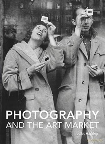 Photography and the Art Market (Handbooks in International Art Business) - Juliet Hacking [KSIĄŻKA]