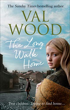 The Long Walk Home - Val Wood [KSIĄŻKA]