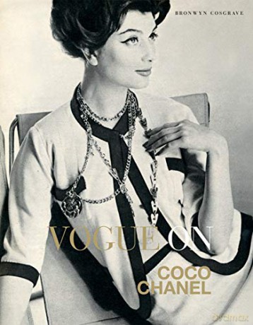 Vogue on: Coco Chanel (Vogue on Designers) - Bronwyn Cosgrave [KSIĄŻKA]