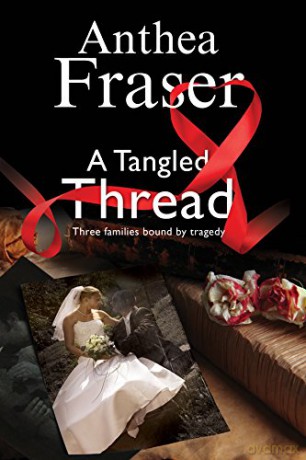 A Tangled Thread: A family mystery set in England and Scotland - Anthea Fraser [KSIĄŻKA]