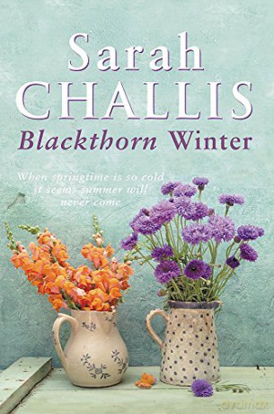 Blackthorn Winter - Sarah Challis [KSIĄŻKA]