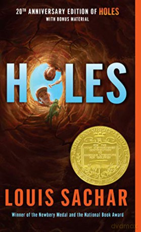 Holes: With Bonus Material - Louis Sachar [KSIĄŻKA]