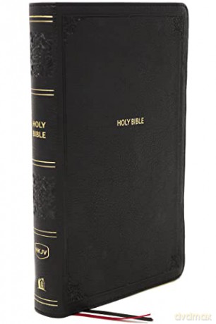 NKJV, End-of-Verse Reference Bible, Personal Size Large Print, Leathersoft, Black, Red Letter, Comfort Print: Holy Bible, New King James Version - Thomas Nelson [KSIĄŻKA]
