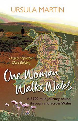 One Woman Walks Wales - Ursula Martin [KSIĄŻKA]