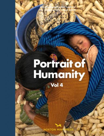 Portrait of Humanity Vol. 4: 200 Photographs That Capture the Changing Face of Our World (Portrait of Britain) - Hoxton Mini Press [KSIĄŻKA]