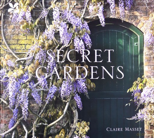 Secret Gardens: of the National Trust - Claire Masset [KSIĄŻKA]