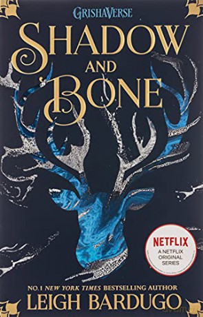 Shadow and Bone: Now a Netflix Original Series: Book 1 - Leigh Bardugo [KSIĄŻKA]