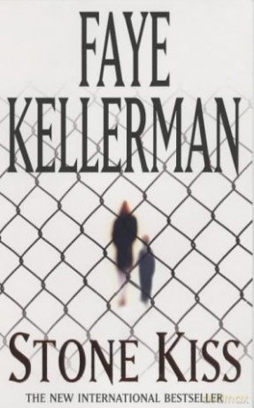Stone Kiss - Faye Kellerman BA in Dentistry UCLA [KSIĄŻKA]