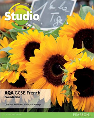 Studio AQA GCSE French Foundation - Clive Bell [KSIĄŻKA]