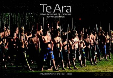 TE ARA: Maori Pathways of Leadership [KSIĄŻKA]