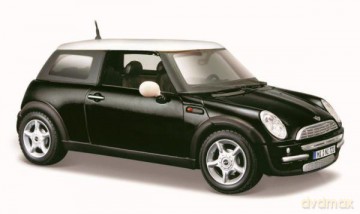 MAISTO 31219-61 Mini Cooper czarny mat samochód 1:24