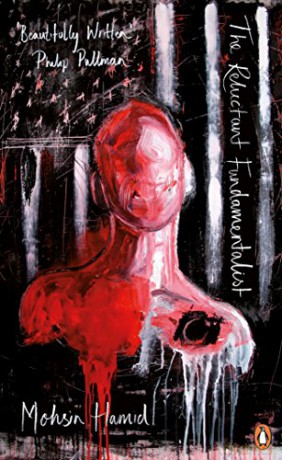 The Reluctant Fundamentalist: Mohsin Hamid (Penguin Essentials, 68) - Mohsin Hamid [KSIĄŻKA]