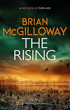 The Rising: A flooded graveyard reveals an unsolved murder in this addictive crime thriller (Ben Devlin) - Brian McGilloway [KSIĄŻKA]